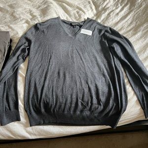 Banana Republic v-neck sweater - XL